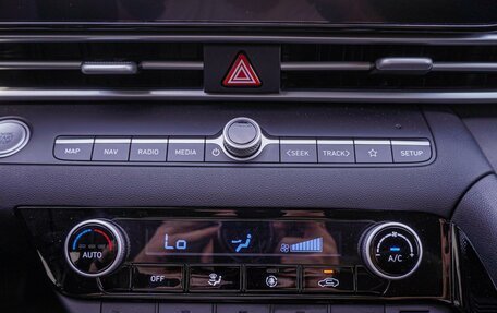 Hyundai Elantra, 2024 год, 2 420 000 рублей, 19 фотография