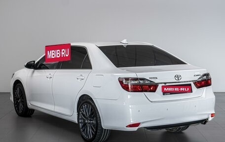 Toyota Camry, 2015 год, 1 679 000 рублей, 2 фотография