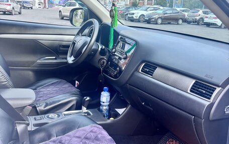 Mitsubishi Outlander III рестайлинг 3, 2012 год, 1 400 000 рублей, 12 фотография