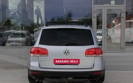 Volkswagen Touareg III, 2004 год, 900 000 рублей, 6 фотография