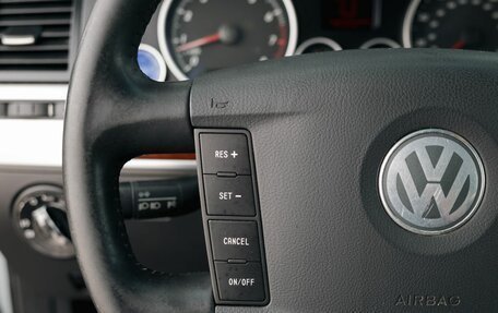 Volkswagen Touareg III, 2004 год, 900 000 рублей, 12 фотография