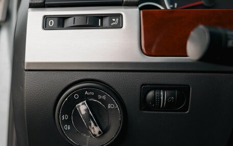 Volkswagen Touareg III, 2004 год, 900 000 рублей, 19 фотография