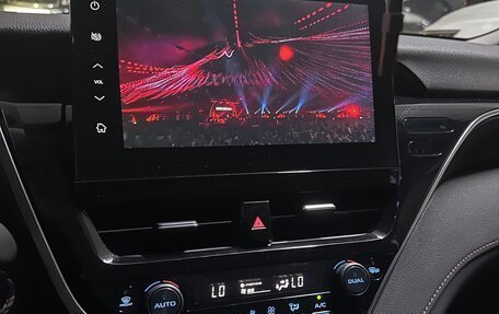 Toyota Camry, 2021 год, 2 920 000 рублей, 10 фотография