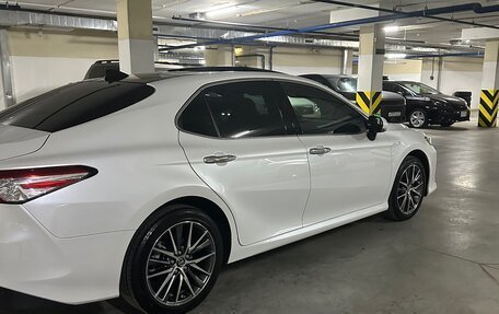 Toyota Camry, 2021 год, 2 920 000 рублей, 16 фотография