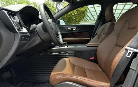 Volvo V60 II, 2022 год, 3 141 887 рублей, 8 фотография