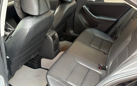 Volkswagen Jetta VI, 2012 год, 1 250 000 рублей, 5 фотография