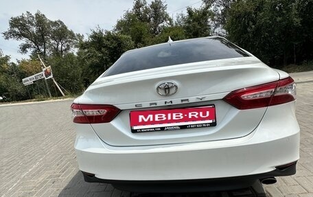 Toyota Camry, 2019 год, 2 600 000 рублей, 8 фотография