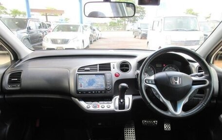 Honda Stream II, 2013 год, 1 217 000 рублей, 18 фотография
