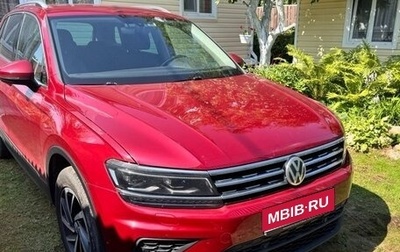 Volkswagen Tiguan II, 2018 год, 2 100 000 рублей, 1 фотография