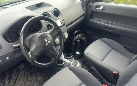 Mitsubishi Colt VI рестайлинг, 2005 год, 195 000 рублей, 4 фотография