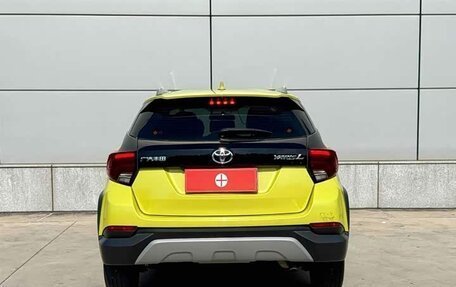 Toyota Yaris XP150 рестайлинг, 2022 год, 1 400 000 рублей, 3 фотография