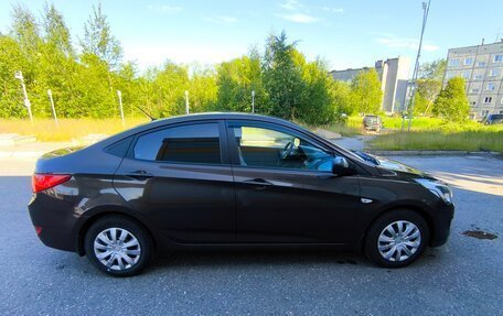 Hyundai Solaris II рестайлинг, 2016 год, 1 000 000 рублей, 2 фотография
