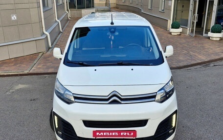 Citroen SpaceTourer I, 2017 год, 1 450 000 рублей, 2 фотография