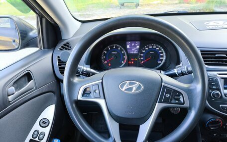 Hyundai Solaris II рестайлинг, 2016 год, 1 000 000 рублей, 6 фотография