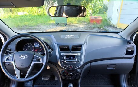 Hyundai Solaris II рестайлинг, 2016 год, 1 000 000 рублей, 5 фотография