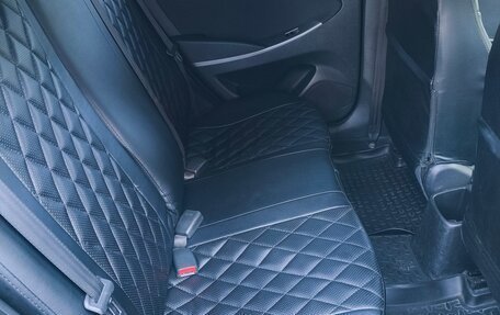 Hyundai Solaris II рестайлинг, 2016 год, 1 000 000 рублей, 13 фотография