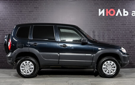 Chevrolet Niva I рестайлинг, 2018 год, 860 000 рублей, 9 фотография