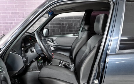 Chevrolet Niva I рестайлинг, 2018 год, 860 000 рублей, 10 фотография