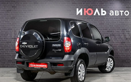 Chevrolet Niva I рестайлинг, 2018 год, 860 000 рублей, 4 фотография