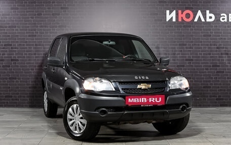 Chevrolet Niva I рестайлинг, 2018 год, 860 000 рублей, 3 фотография
