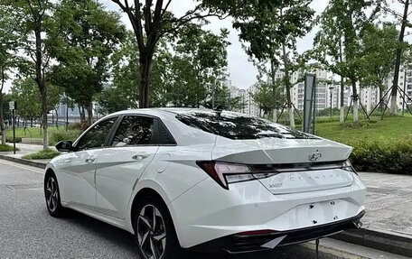 Hyundai Elantra, 2021 год, 1 100 000 рублей, 6 фотография