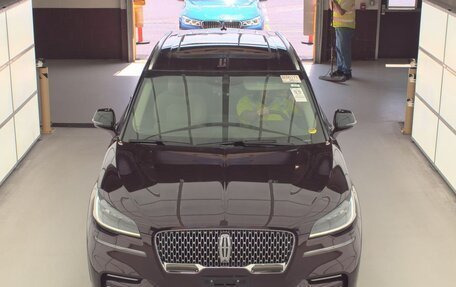 Lincoln Aviator II, 2021 год, 4 050 000 рублей, 2 фотография