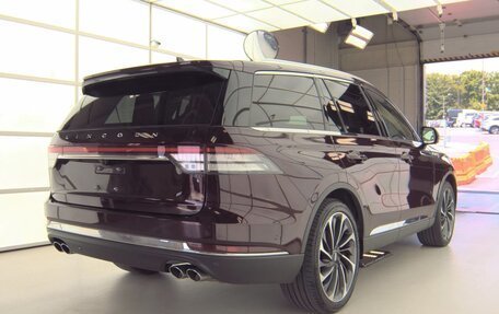 Lincoln Aviator II, 2021 год, 4 050 000 рублей, 4 фотография
