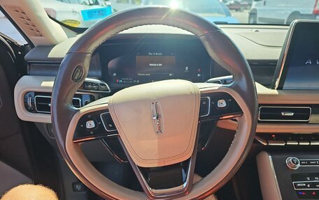 Lincoln Aviator II, 2021 год, 4 050 000 рублей, 10 фотография