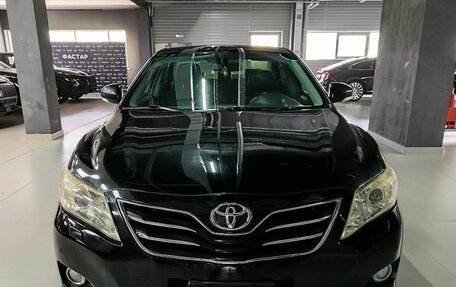 Toyota Camry, 2011 год, 950 000 рублей, 2 фотография