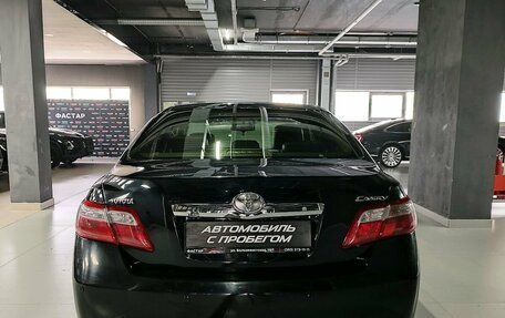 Toyota Camry, 2011 год, 950 000 рублей, 3 фотография