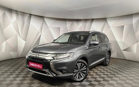 Mitsubishi Outlander III рестайлинг 3, 2018 год, 1 815 000 рублей, 1 фотография