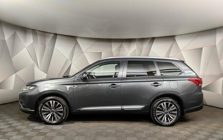 Mitsubishi Outlander III рестайлинг 3, 2018 год, 1 815 000 рублей, 5 фотография
