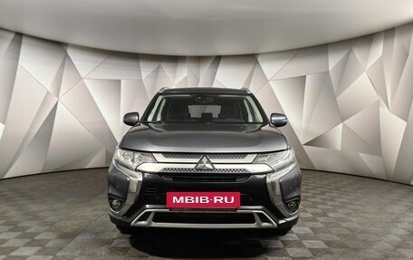Mitsubishi Outlander III рестайлинг 3, 2018 год, 1 815 000 рублей, 7 фотография