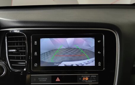 Mitsubishi Outlander III рестайлинг 3, 2018 год, 1 815 000 рублей, 21 фотография