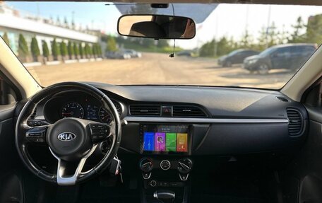 KIA Rio IV, 2017 год, 995 990 рублей, 2 фотография