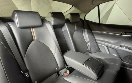 Toyota Camry, 2019 год, 2 049 000 рублей, 15 фотография