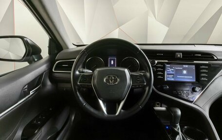 Toyota Camry, 2019 год, 2 049 000 рублей, 17 фотография