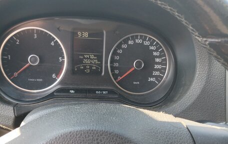 Volkswagen Amarok I рестайлинг, 2011 год, 1 600 000 рублей, 6 фотография