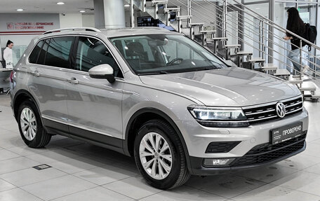 Volkswagen Tiguan II, 2017 год, 1 950 000 рублей, 3 фотография