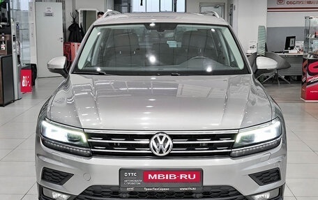 Volkswagen Tiguan II, 2017 год, 1 950 000 рублей, 2 фотография