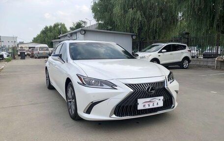 Lexus ES VII, 2020 год, 2 999 900 рублей, 1 фотография