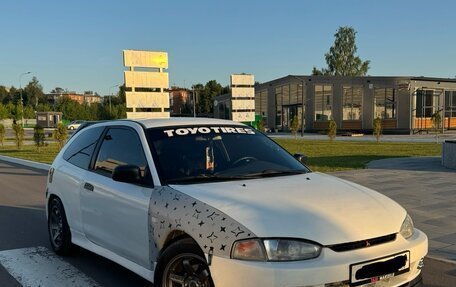 Mitsubishi Colt VI рестайлинг, 1997 год, 300 000 рублей, 1 фотография