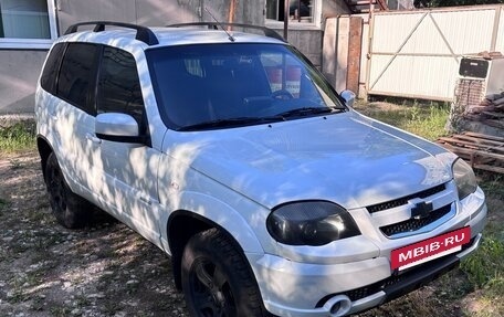 Chevrolet Niva I рестайлинг, 2012 год, 650 000 рублей, 4 фотография