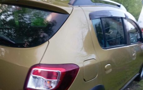 Renault Sandero II рестайлинг, 2016 год, 900 000 рублей, 2 фотография