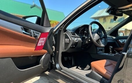 Mercedes-Benz C-Класс, 2010 год, 1 590 000 рублей, 2 фотография