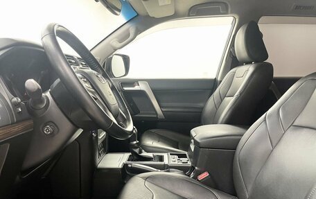 Toyota Land Cruiser Prado 150 рестайлинг 2, 2019 год, 5 200 000 рублей, 11 фотография