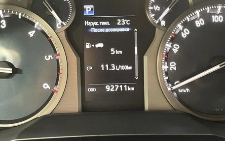 Toyota Land Cruiser Prado 150 рестайлинг 2, 2019 год, 5 200 000 рублей, 22 фотография