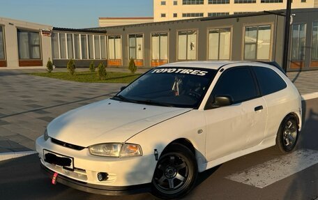 Mitsubishi Colt VI рестайлинг, 1997 год, 300 000 рублей, 2 фотография