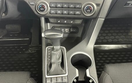 KIA Sportage IV рестайлинг, 2018 год, 2 089 000 рублей, 13 фотография