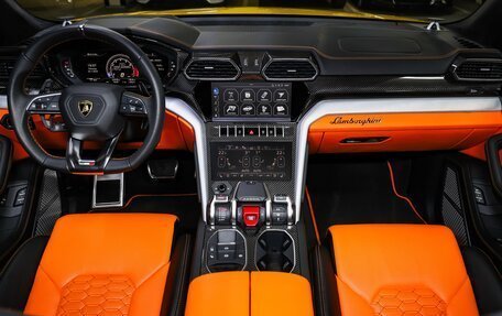 Lamborghini Urus I, 2021 год, 22 500 000 рублей, 17 фотография